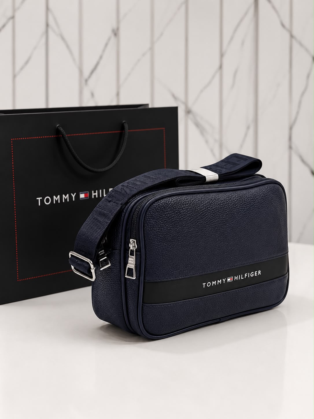 Tommy Hilfiger handbag with box&bag